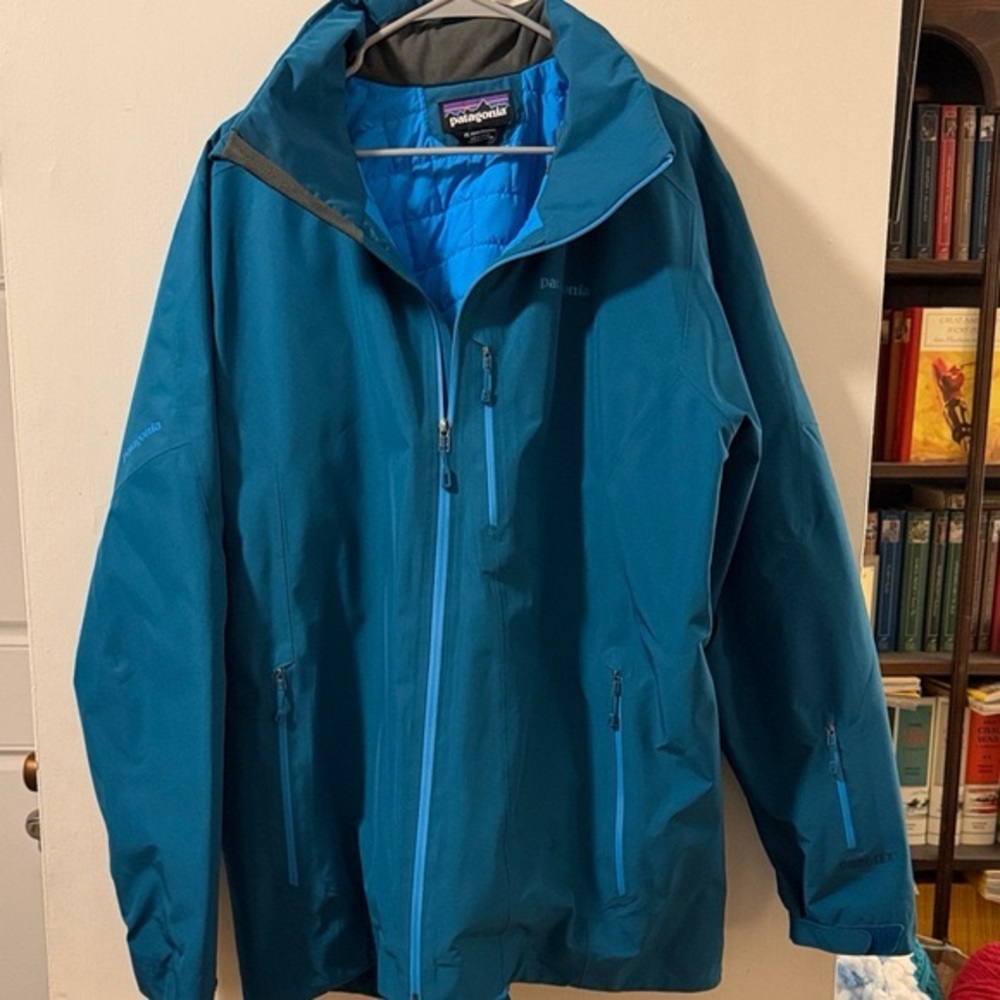 Patagonia Men's Teal Performance Winter Jacket